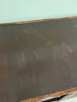Étagère console en rotin brun