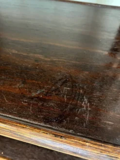 Étagère console en rotin brun
