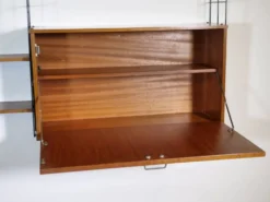 Étagère à cordes de milieu de siècle en teck avec cabinet secrétaire, années 1960