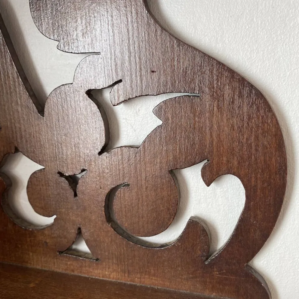 étagère d'angle anceinne en bois ajouré 3 plateaux