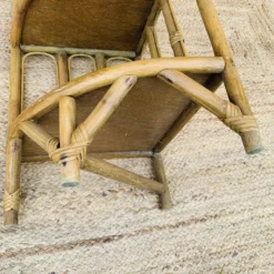 Étagère d’angle en rotin
