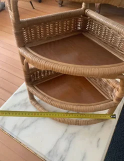 Étagère d'angle murale vintage en rotin, bambou et osier – 3 niveaux