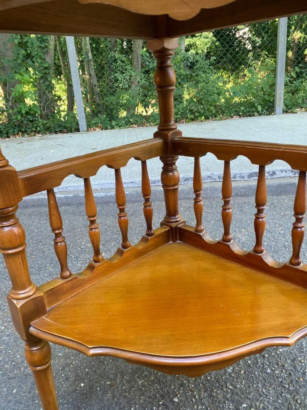 Étagère d'angle 2 niveaux en bois