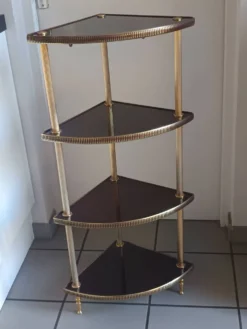 Étagère d’angle vintage 4 niveaux en bois et laiton