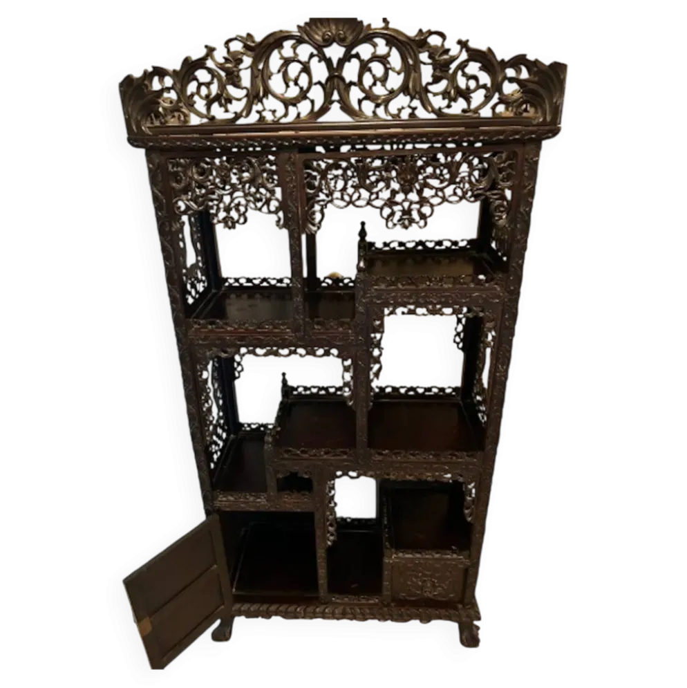 Étagère de présentation chinoise ancienne richement sculptée – XIXe
