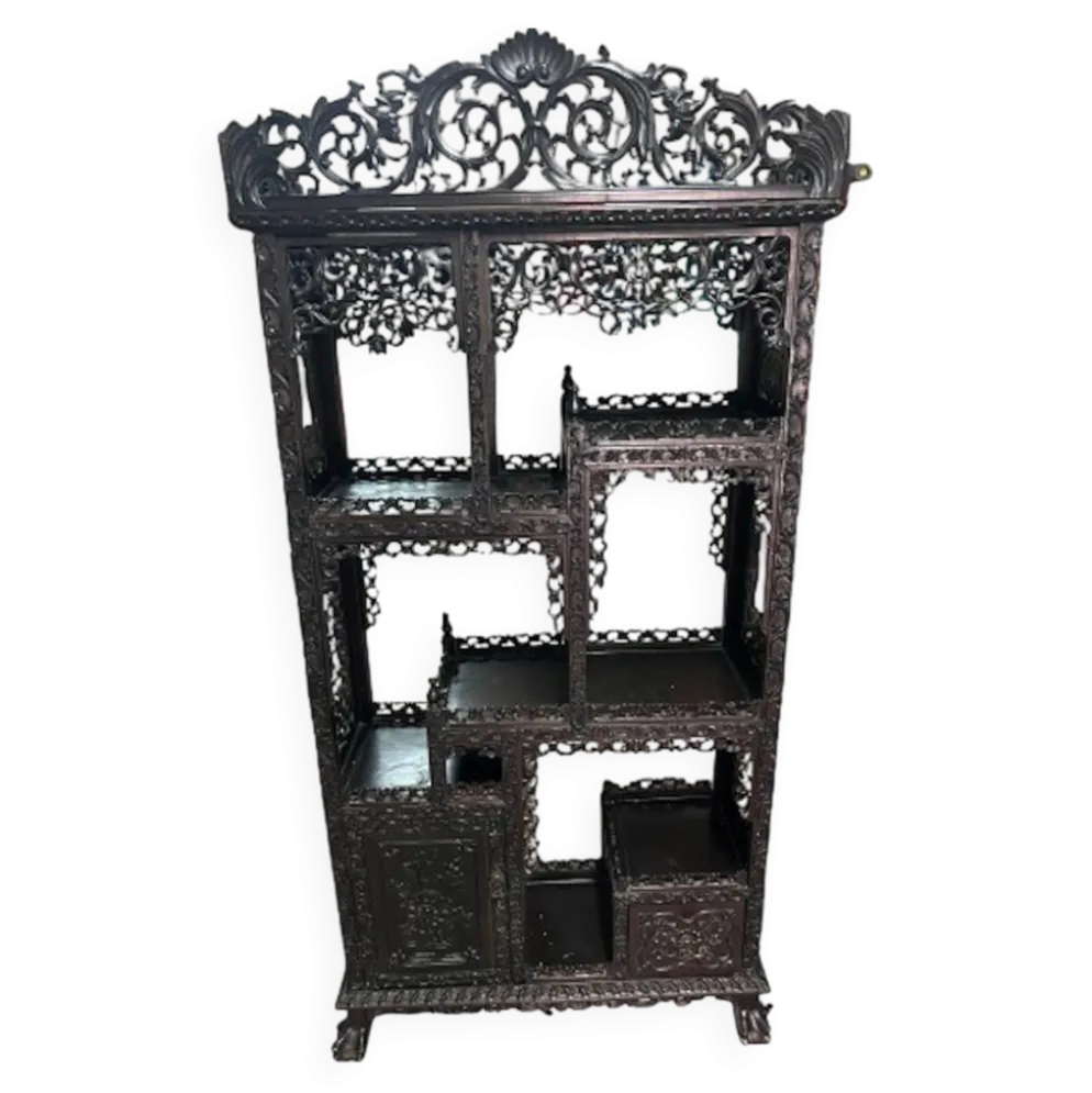 Étagère de présentation chinoise ancienne richement sculptée – XIXe