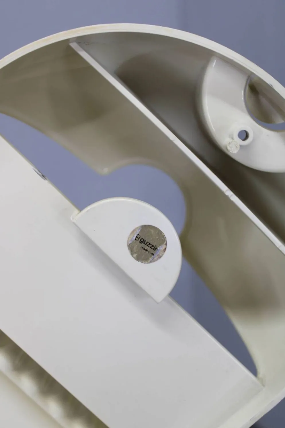 Étagère de salle de bain en plastique Guzzini des années 70, Italie.