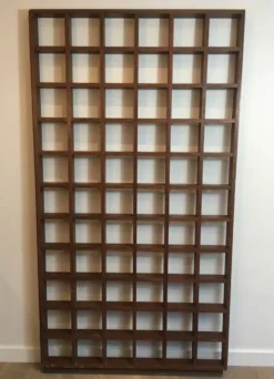 Étagère de séparation en bois exotique