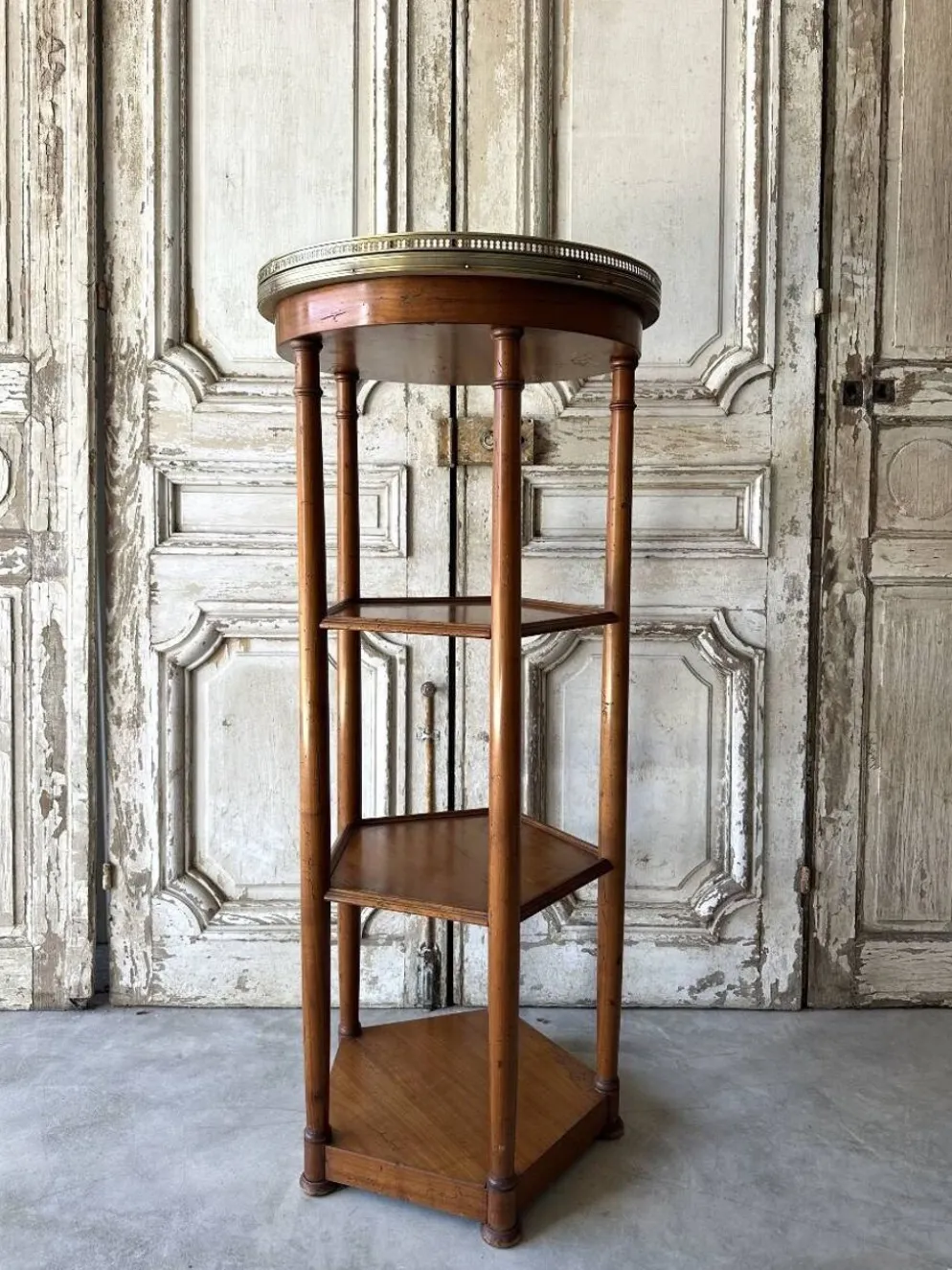 Étagère desserte en merisier circa 1950
