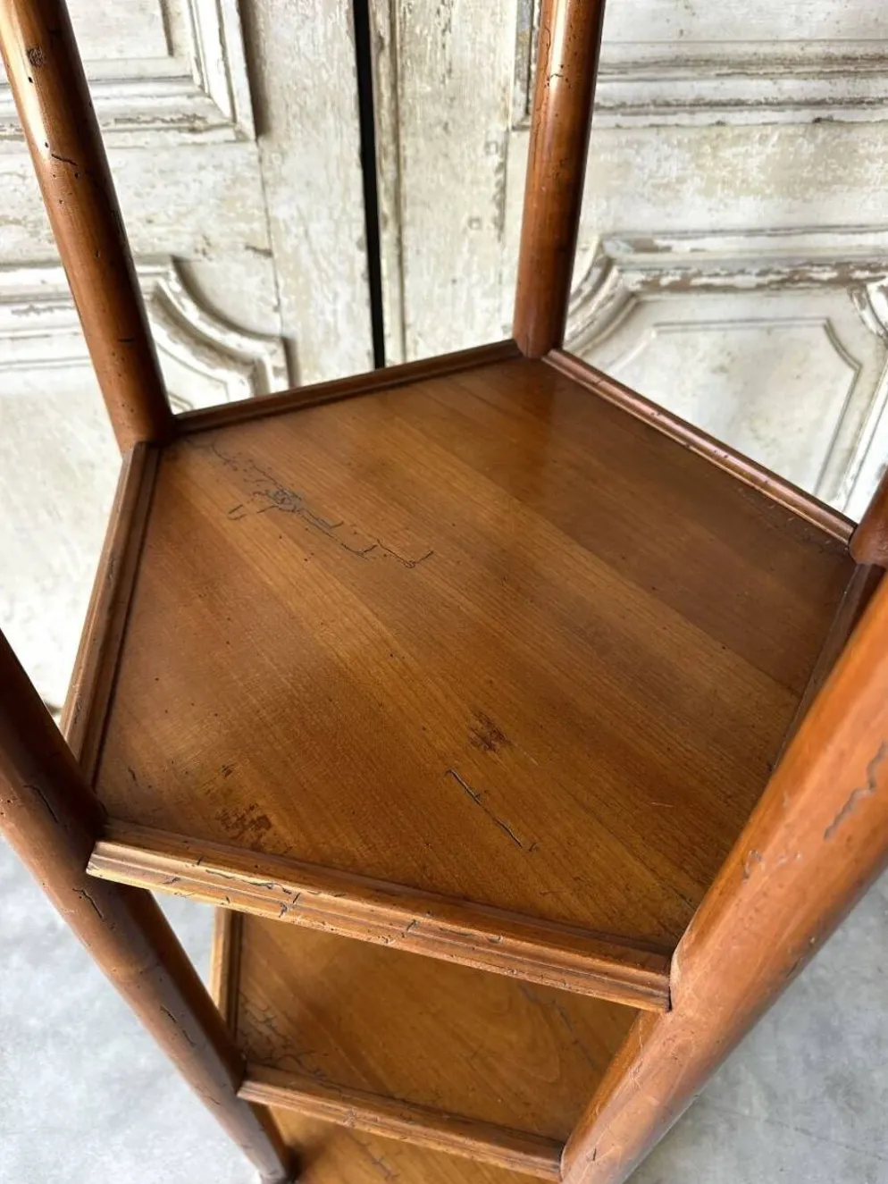 Étagère desserte en merisier circa 1950