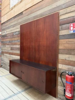 Étagère de style scandinave années 60