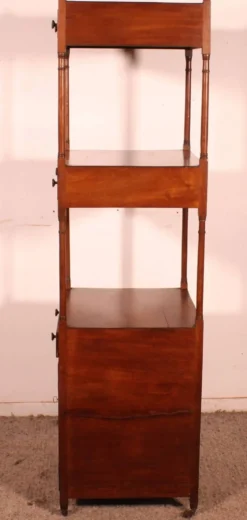 Étagère dit whatnot en acajou circa 1800 époque George III
