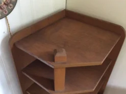 Étagère en bois