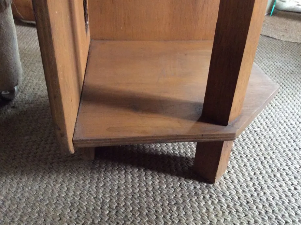Étagère en bois