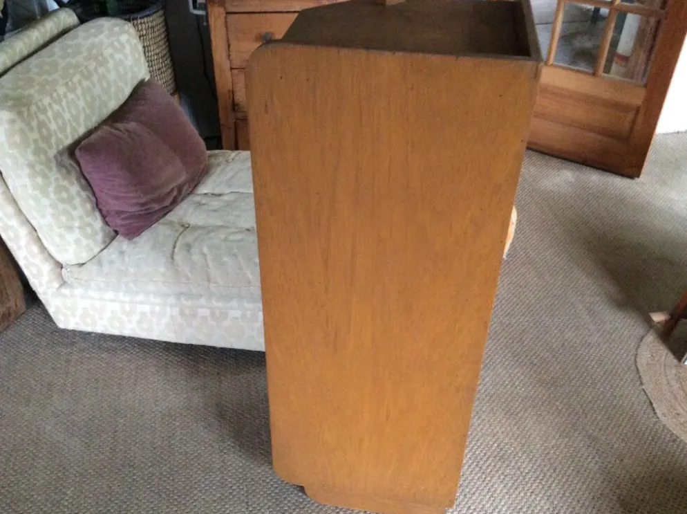 Étagère en bois