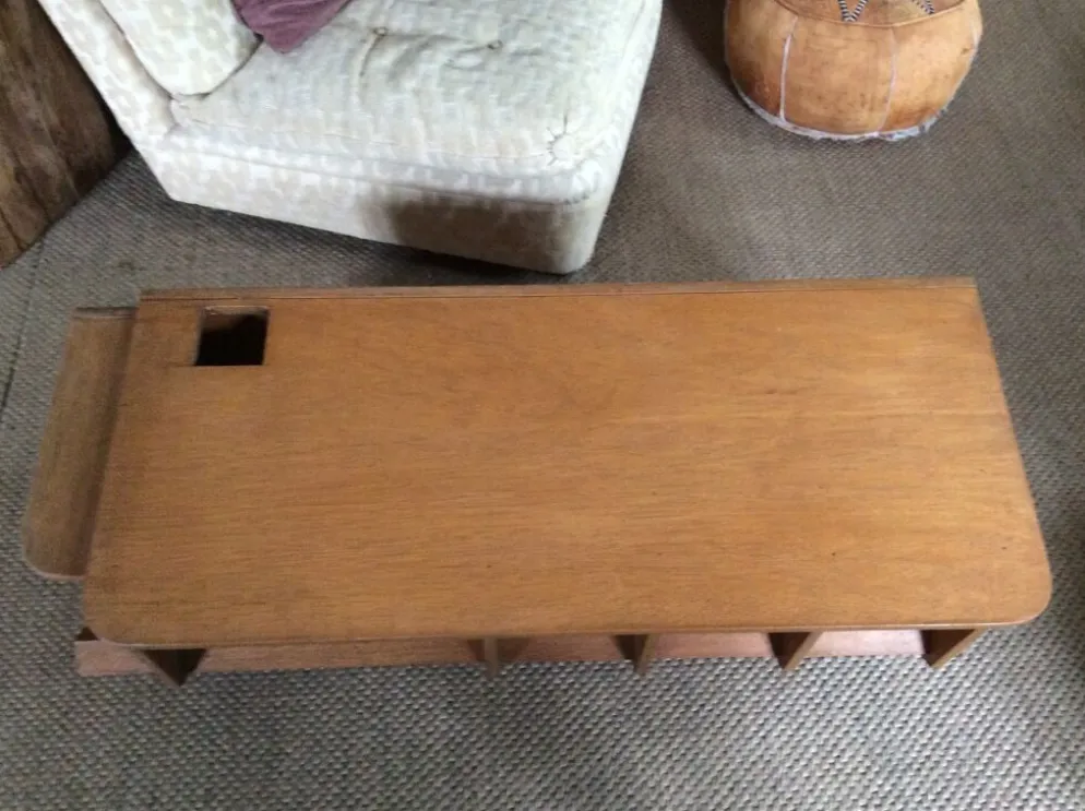 Étagère en bois