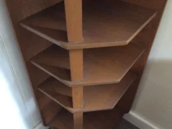 Étagère en bois