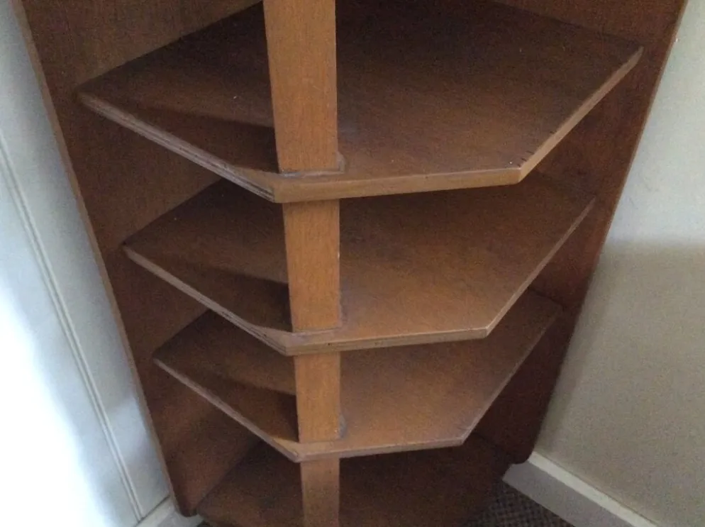 Étagère en bois