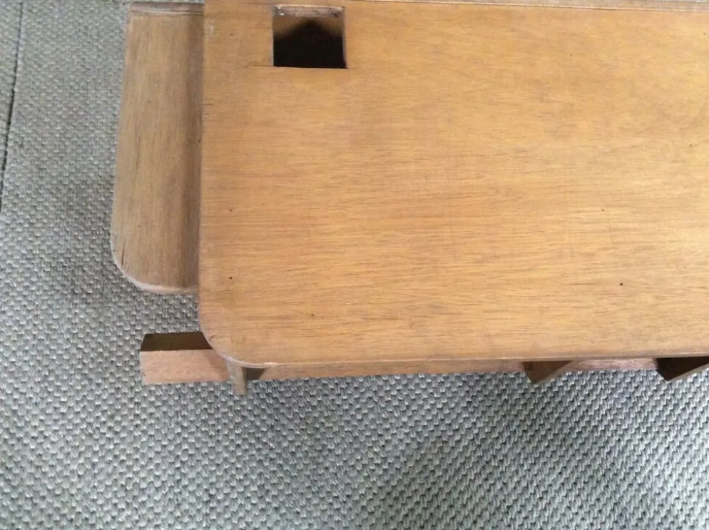 Étagère en bois