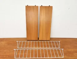 Étagère en fil blanc de style mid-century moderne de String Design Ab, Suède, années 1960.