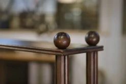 Étagère en hêtre piètement boule 1960’s