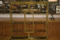 Étagère en laiton, bois laqué et verre fumé par Kim Moltzer 1970’s
