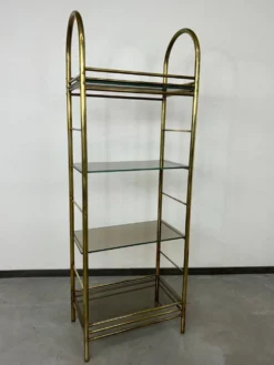 Étagère en laiton design milieu du siècle