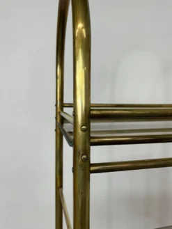 Étagère en laiton design milieu du siècle