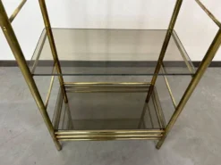 Étagère en laiton design milieu du siècle