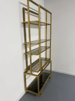 Étagère en laiton et verre design italien des années 70 vintage