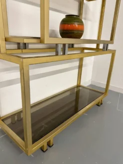 Étagère en laiton et verre design italien des années 70 vintage