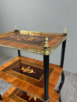 Étagère en marqueterie, style Napoléon III, XIXe siècle