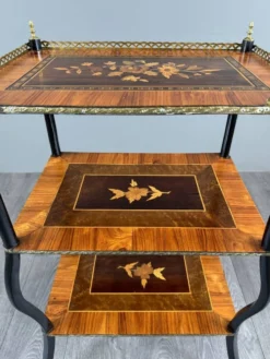 Étagère en marqueterie, style Napoléon III, XIXe siècle