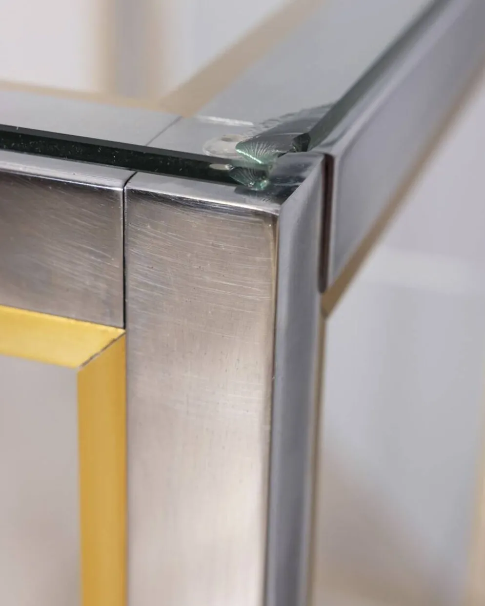 Étagère en métal et verre des années 1970, conçue par renato zevi