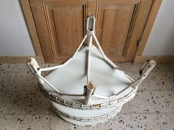 Étagère en rotin