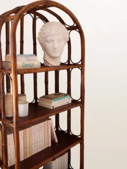 Étagère en rotin cintré — 173 cm