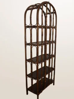 Étagère en rotin cintré — 173 cm