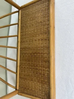 Étagère en rotin vintage