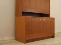 Étagère en teck danois avec bar, années 1970