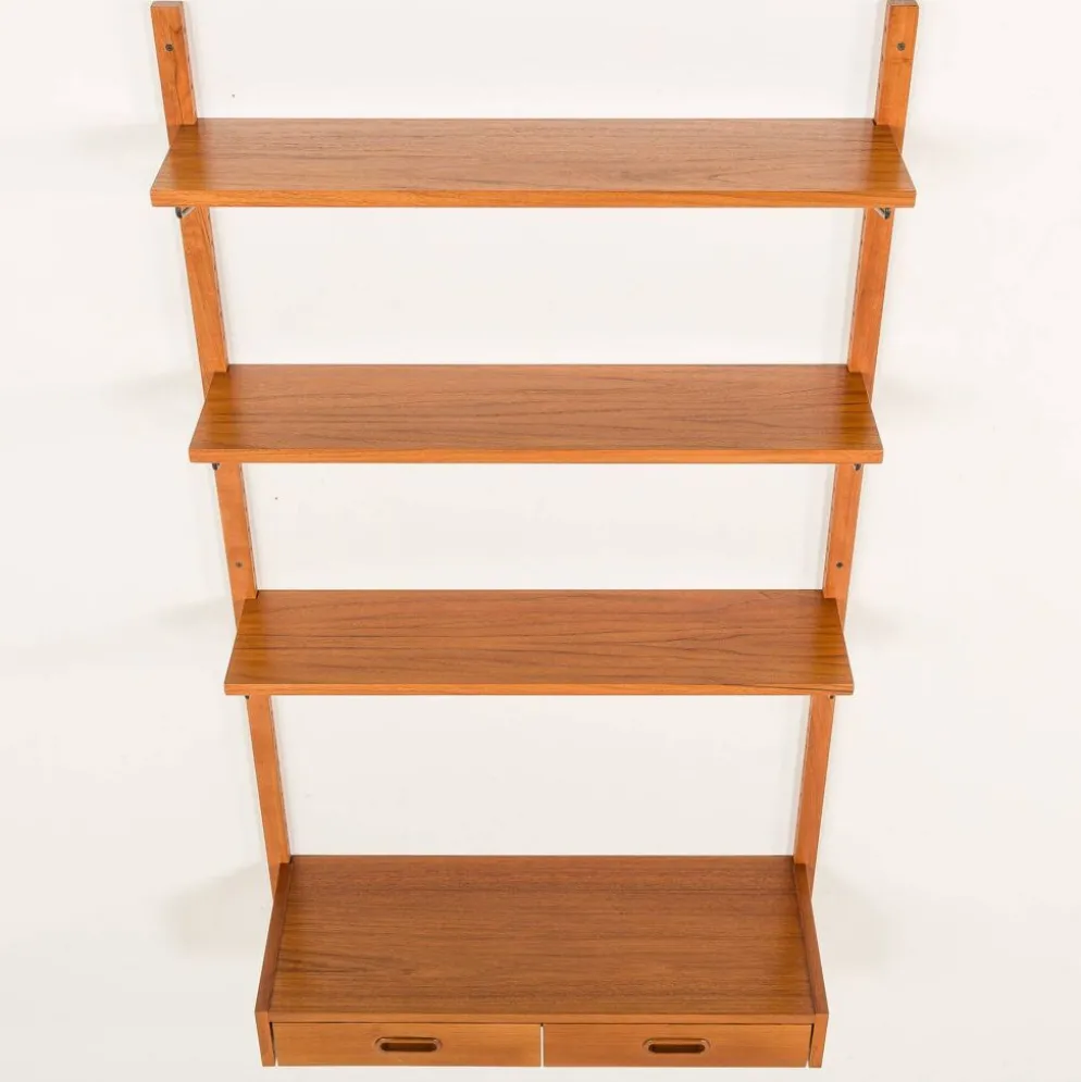 Étagère en teck scandinave des années 1970 avec un console.