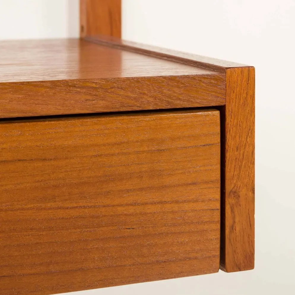 Étagère en teck scandinave des années 1970 avec un console.