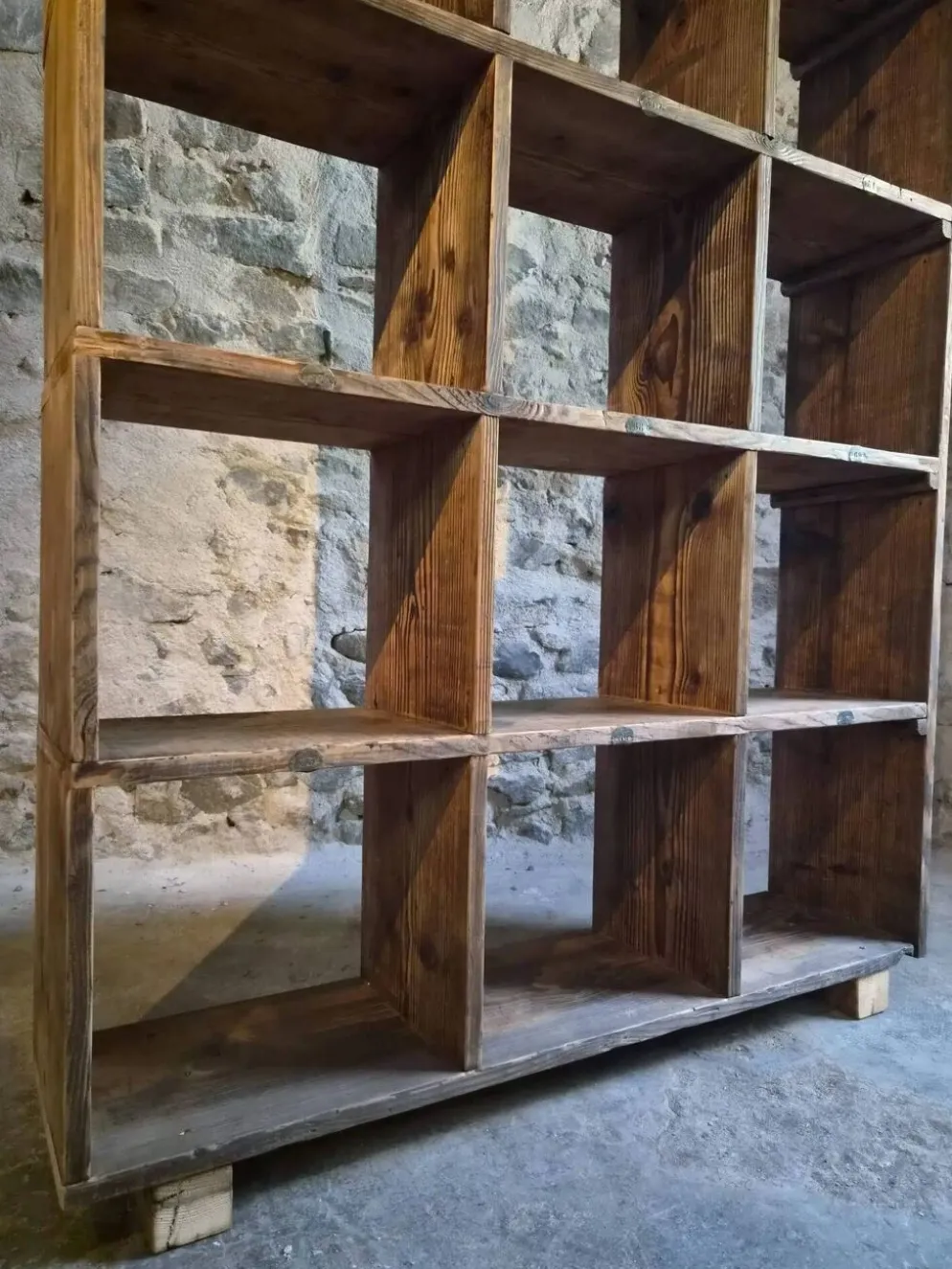 Étagère industrielle ancienne / séparateur de pièce en pin, France, début du 20ème siècle