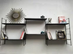 Étagère modulable en metal