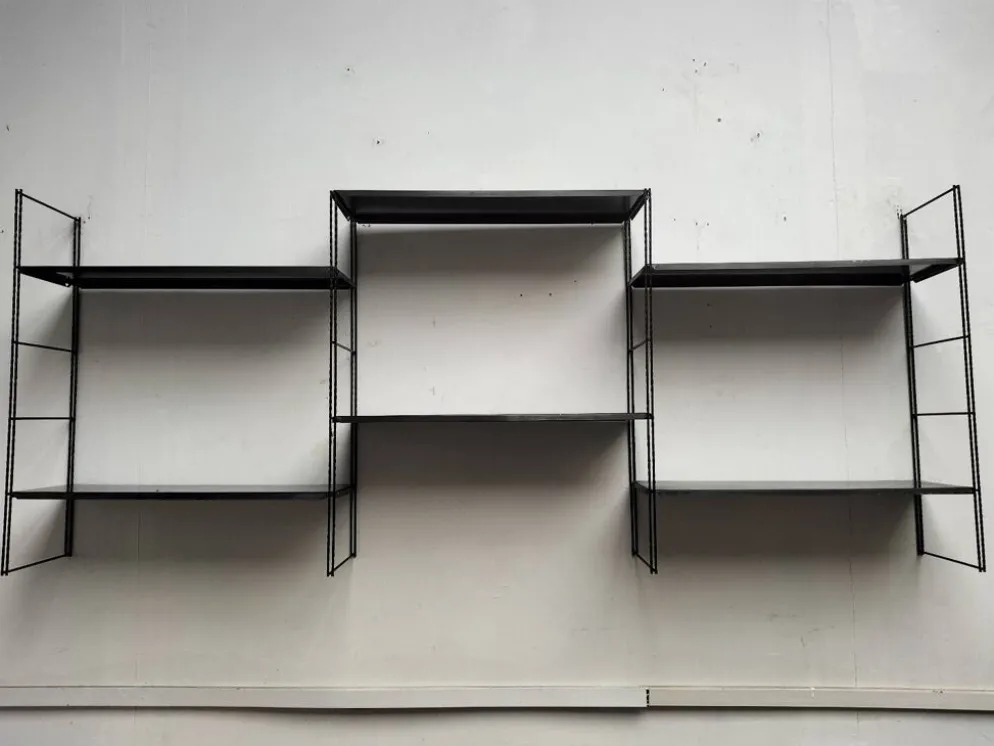 Étagère modulable en metal