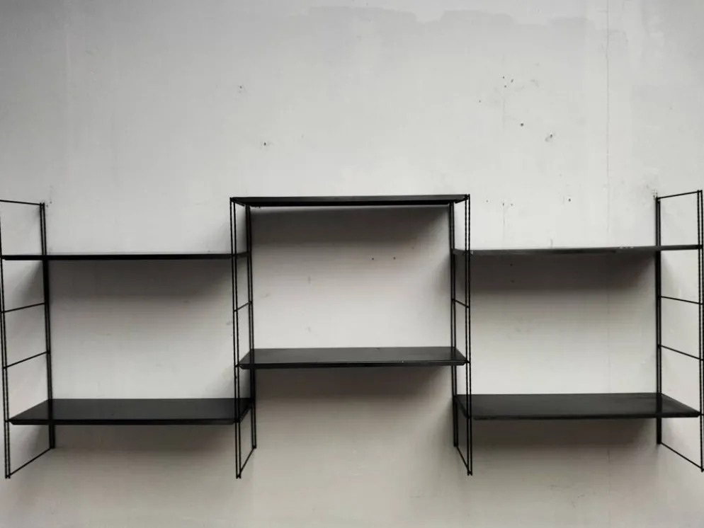 Étagère modulable en metal