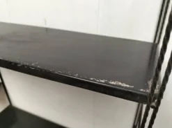 Étagère modulable en metal