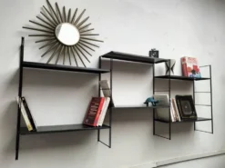 Étagère modulable en metal