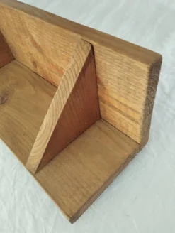 Étagère murale artisanale en sapin massif