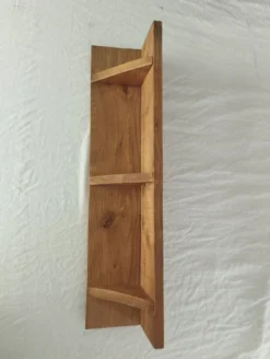 Étagère murale artisanale en sapin massif