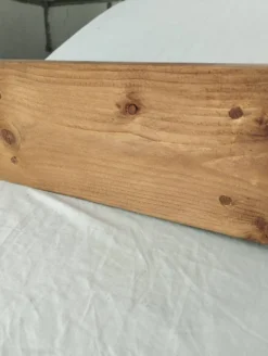 Étagère murale artisanale en sapin massif
